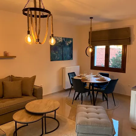 Divine Meteora Luxury Midtown Apartment Kalambaka Extérieur photo